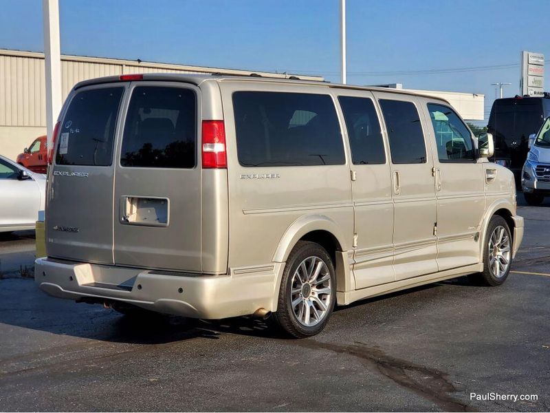 Used 2019 Chevrolet Express 2500 Image 11