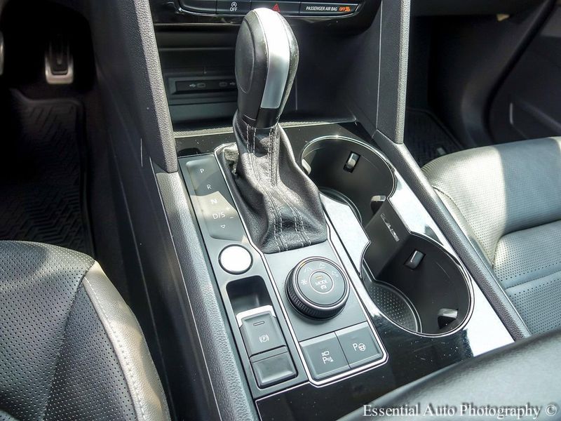 2022 Volkswagen Atlas V6 SEL Premium R-Line photo 18