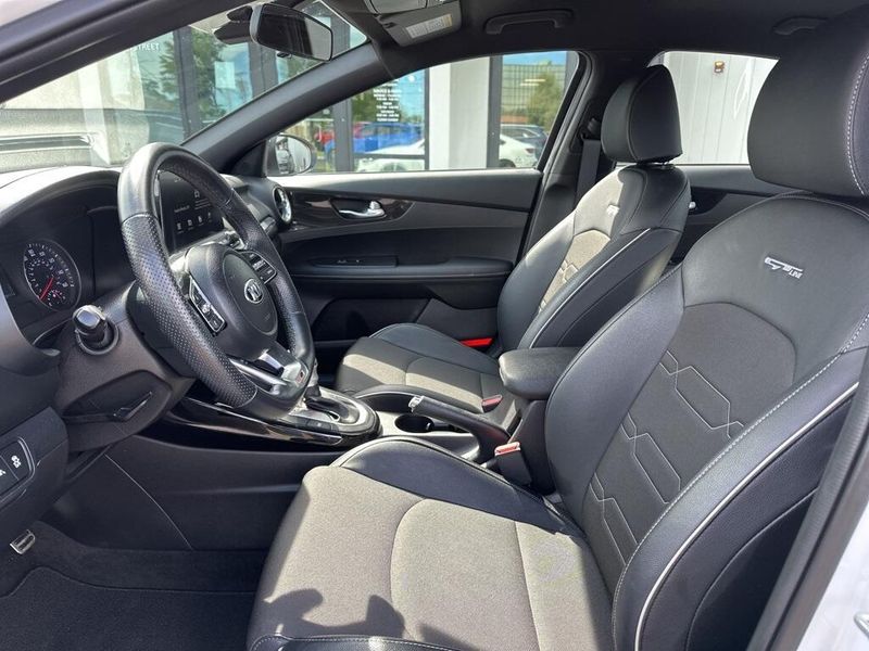 2021 Kia Forte GT-Line photo 28