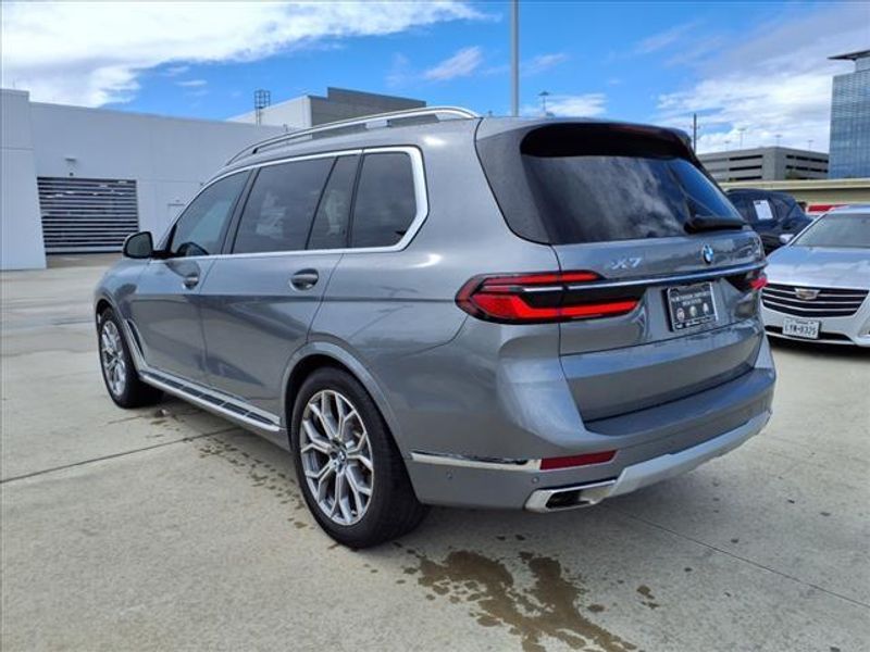 2024 BMW X7 xDrive40iImage 18