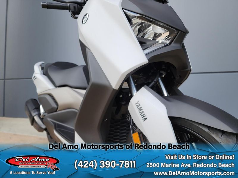 2024 Yamaha XmaxImage 2