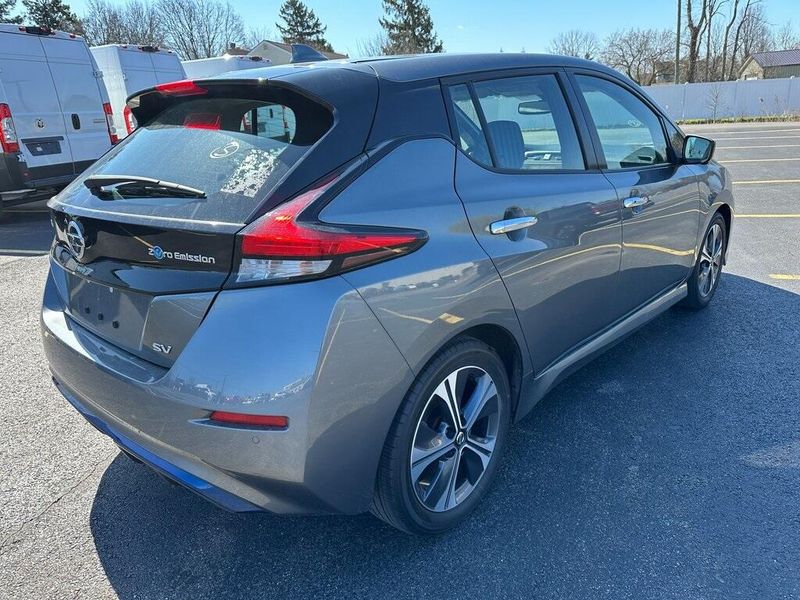 2020 Nissan Leaf SVImage 12