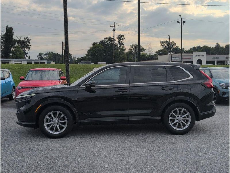 Used 2023 Honda CR-V EX-LImage 2