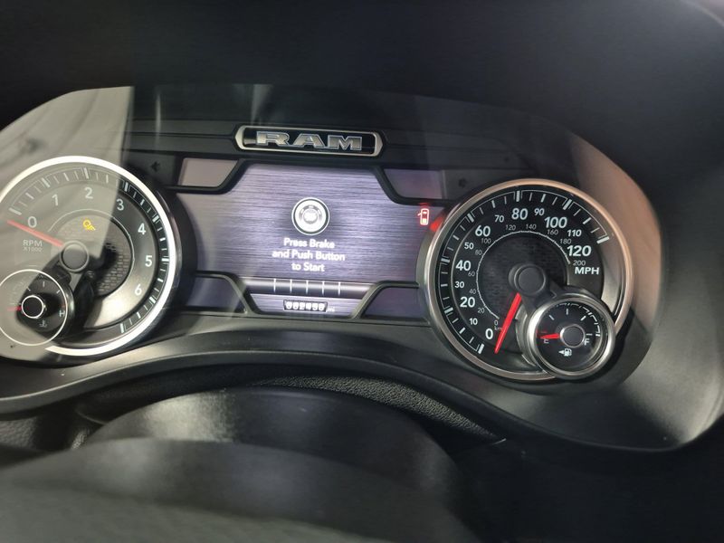 2020 RAM 1500 LaramieImage 28
