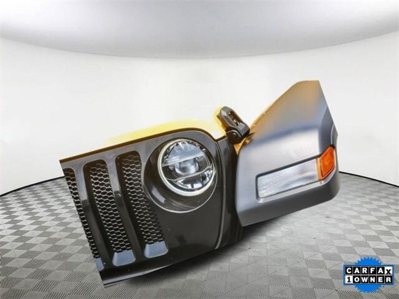 Used 2021 Jeep Wrangler WillysImage 6