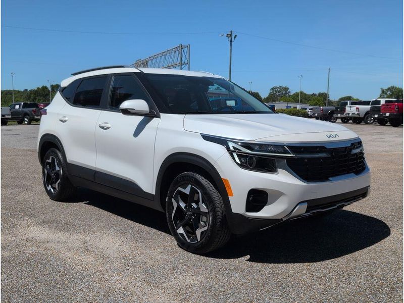Used 2025 Kia Seltos SImage 7