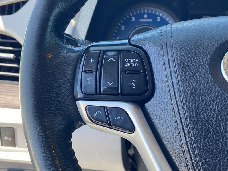 Used 2020 Toyota Sienna XLEImage 27