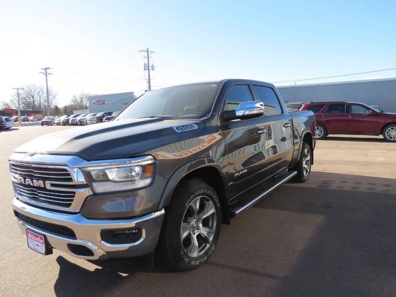 2020 RAM 1500 Laramie 4x4 4dr Crew Cab 5.6 ft. SB PickupImage 5