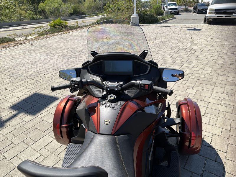 New 2026 Can-Am SPYDER RT SEA-TO-SKY (SE6) Image 25