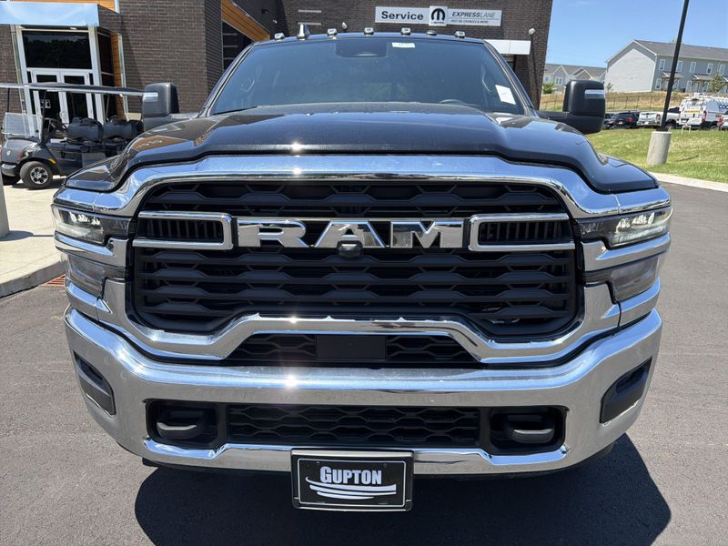 Used 2025 RAM 3500 Chassis TradesmanImage 3