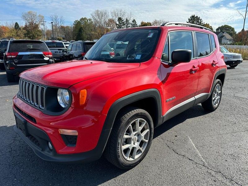 2022 Jeep Renegade LatitudeImage 10