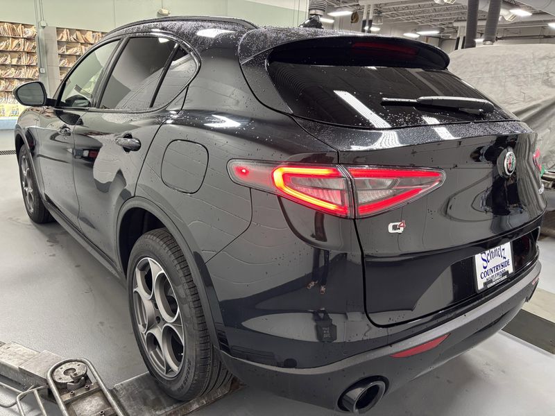 New 2025 Alfa Romeo Stelvio AwdImage 8