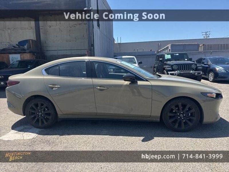 2024 Mazda Mazda3 2.5 Carbon TurboImage 4