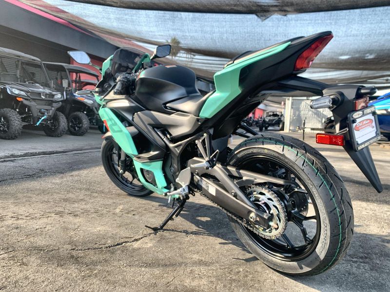 New 2026 Yamaha YZF-R3 ABS Image 13