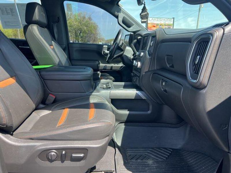 2020 GMC Sierra 1500 AT4Image 19