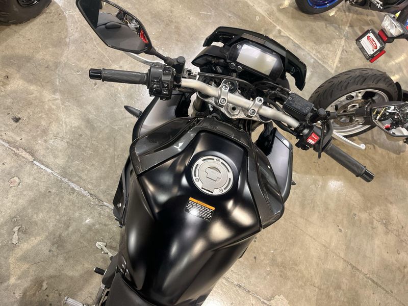 Used 2017 Yamaha FZ-10 CA Image 15