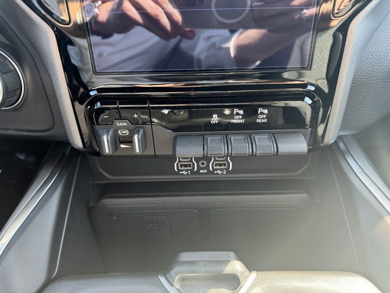 2025 RAM 1500 Big HornImage 23