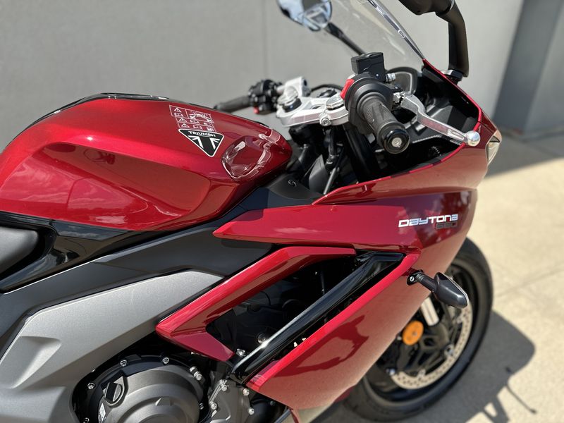 2025 Triumph DAYTONA 660Image 7