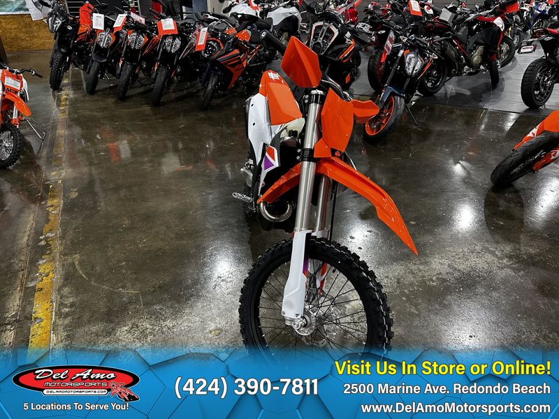 2024 KTM 250 XC-F  in a ORANGE exterior color. Del Amo Motorsports of Redondo Beach (424) 304-1660 delamomotorsports.com 