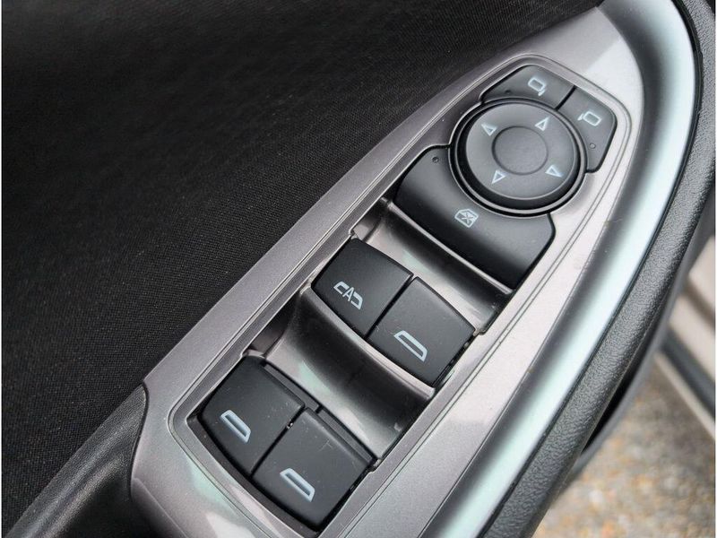 Used 2023 Chevrolet Malibu LTImage 12