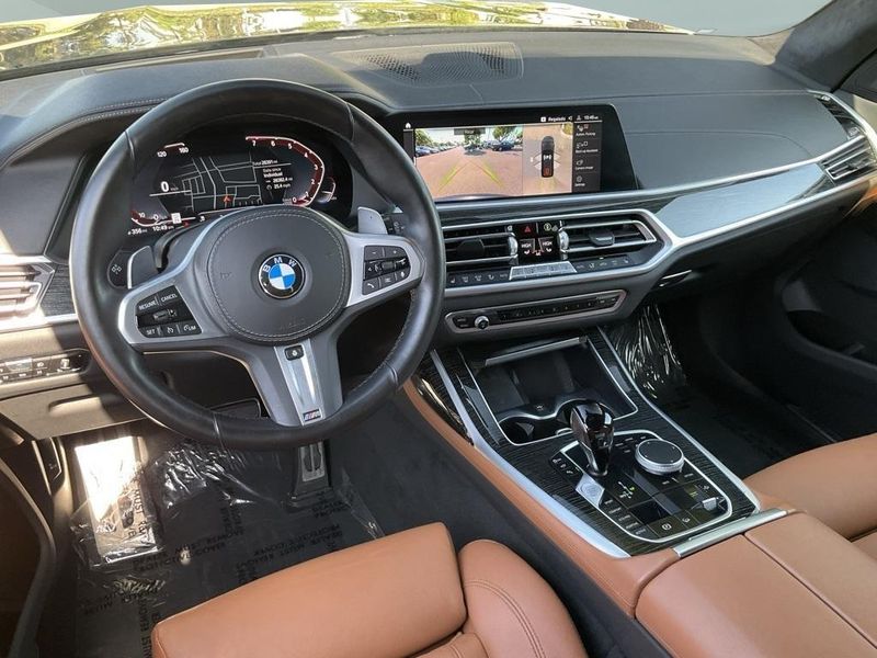 2022 BMW X7 xDrive40iImage 28