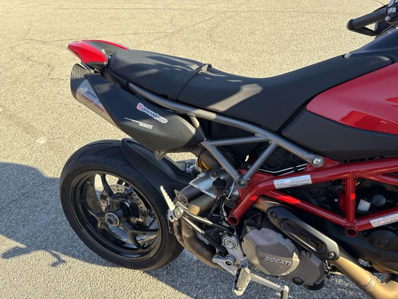 Used 2020 Ducati HYPERMOTARD 950 Image 14