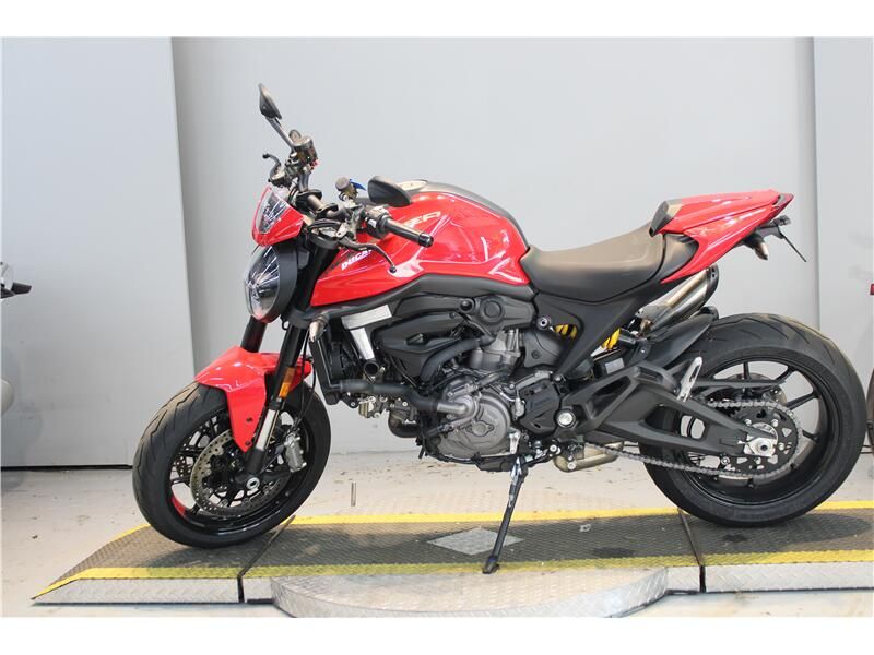 2025 Ducati Monster +Image 7
