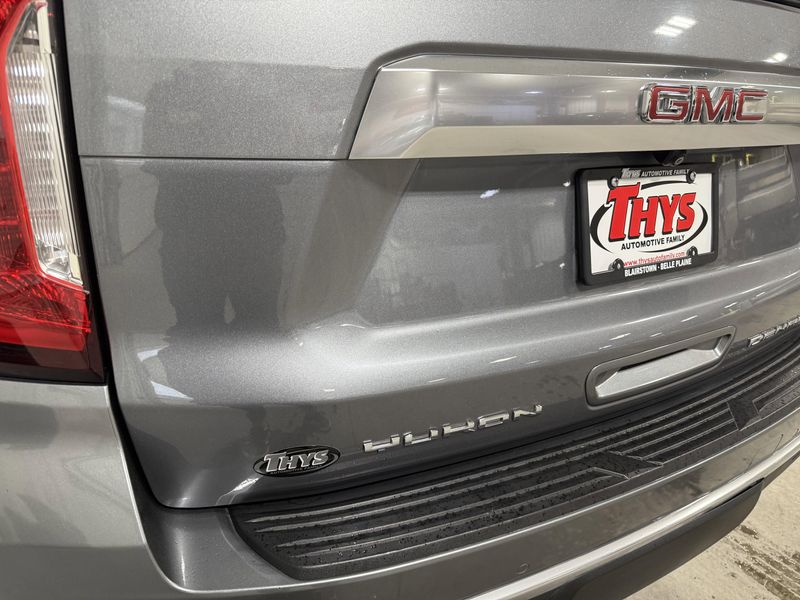 Used 2022 GMC Yukon DenaliImage 5