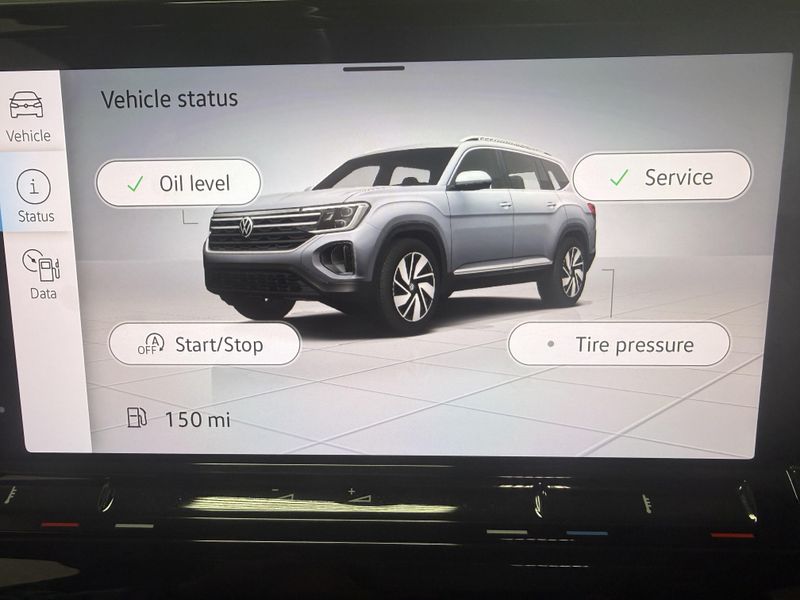 Used 2025 Volkswagen Atlas SE AWD w/Technology & SunroofImage 24
