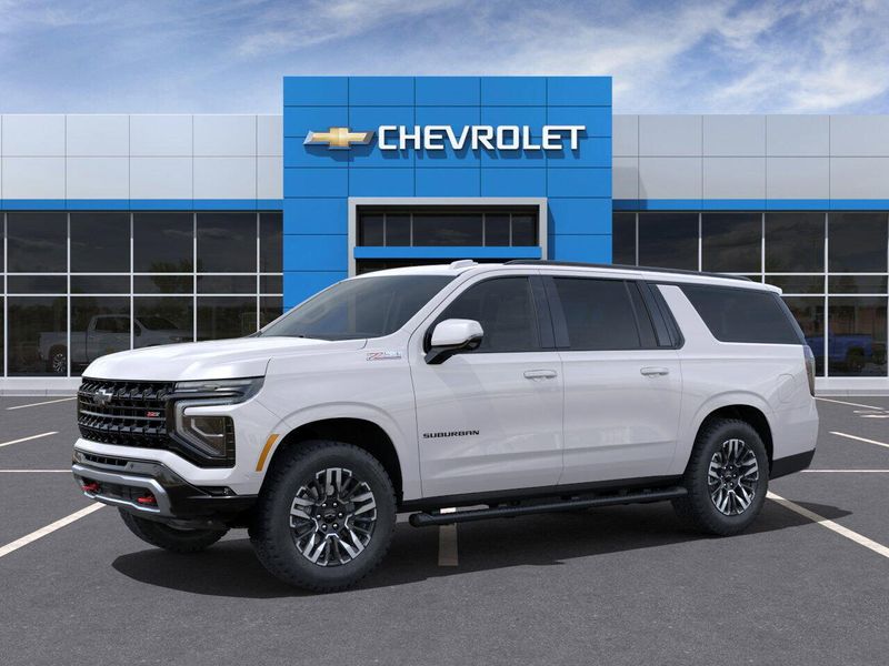 2025 Chevrolet Suburban Z71Image 2