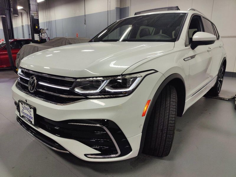 2024 Volkswagen Tiguan SEL R-Line AWD w/Sunroof/NavImage 16