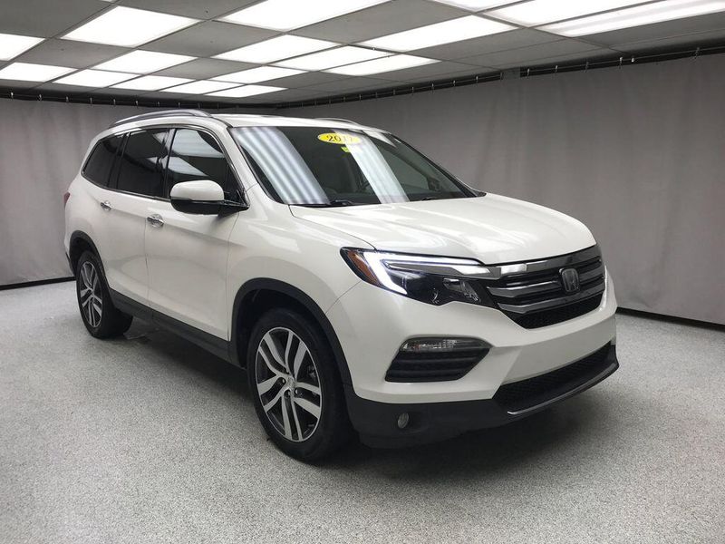 Used 2017 Honda Pilot EliteImage 18