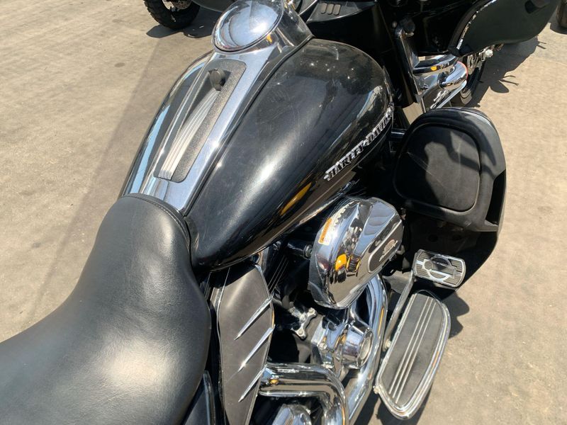 Used 2014 Harley-Davidson Electra Glide Ultra Limited Image 17