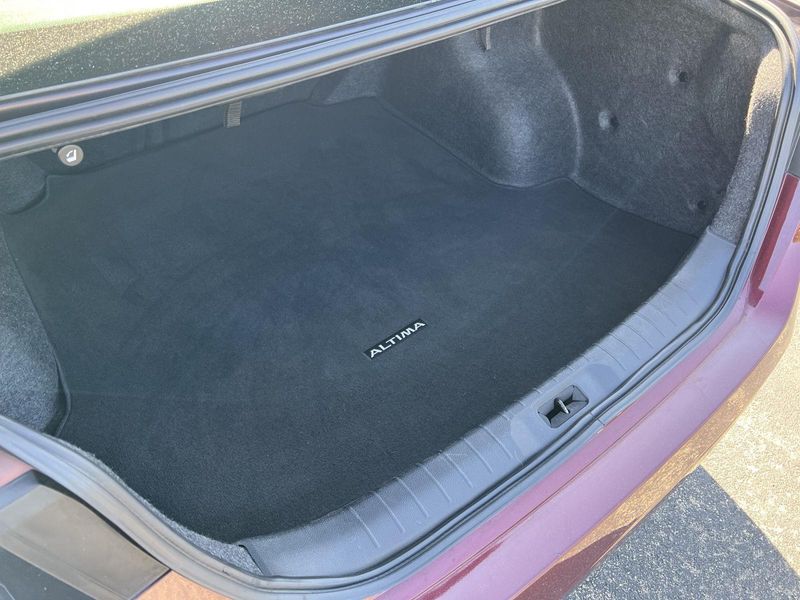 2024 Nissan Altima 2.5 SV photo 29