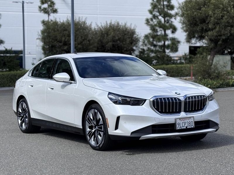 2024 BMW 5 Series 530iImage 3