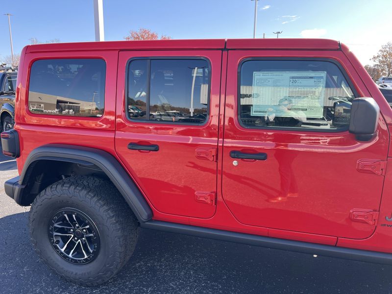 New 2026 Jeep Wrangler 4-door RubiconImage 5