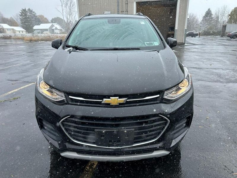 2022 Chevrolet Trax LT photo 3