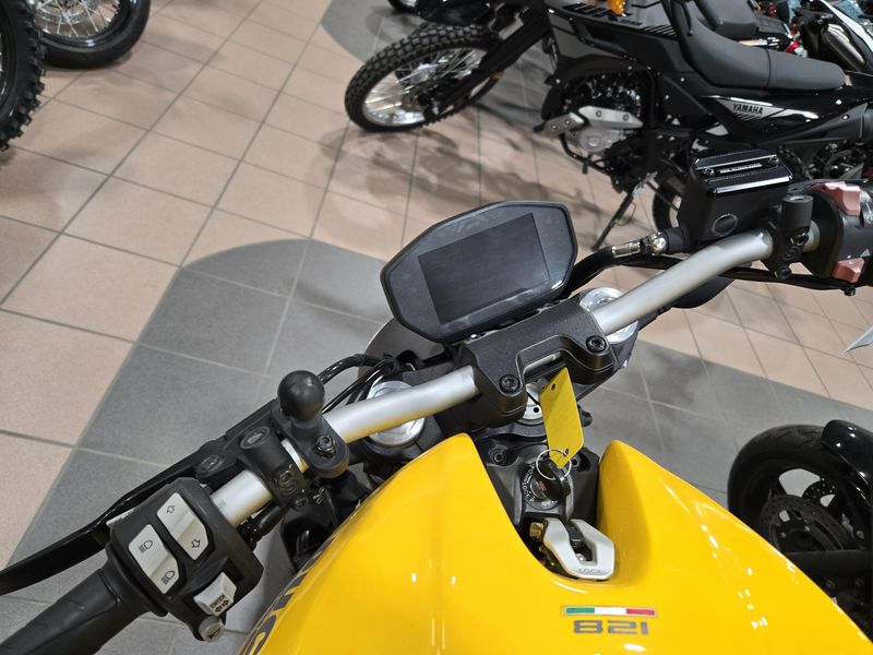 USED 2018 DUCATI MONSTER 821 Image 7