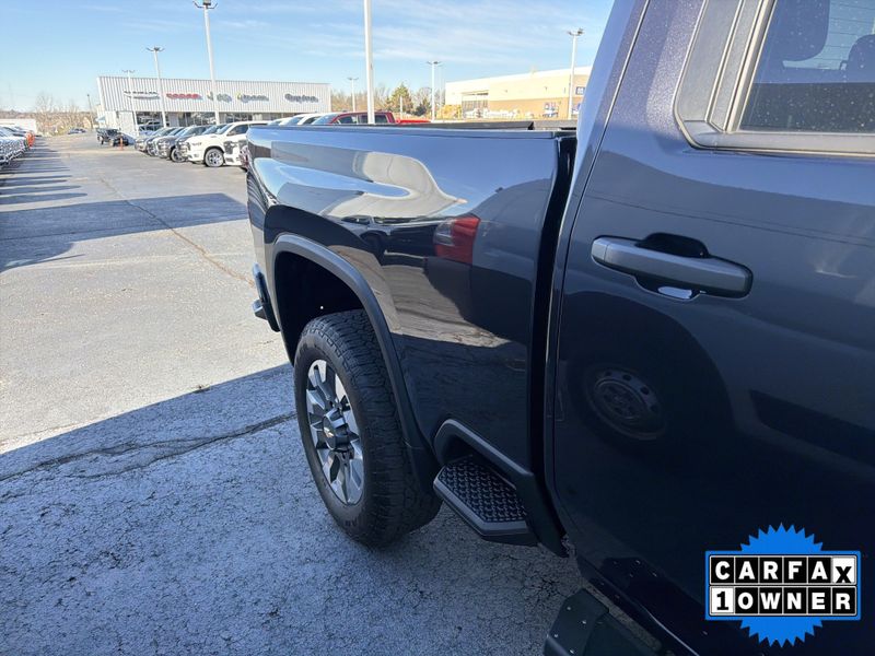 Used 2024 Chevrolet Silverado 2500HD CustomImage 6
