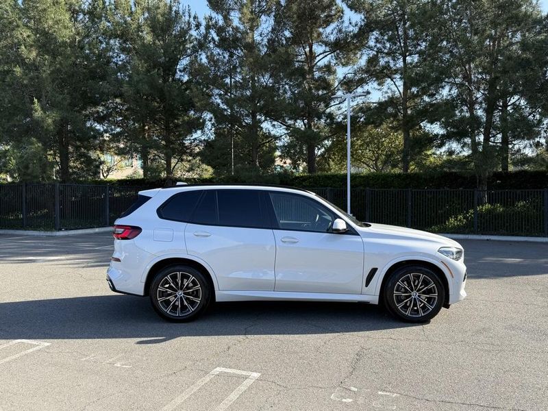 2022 BMW X5 xDrive40iImage 5