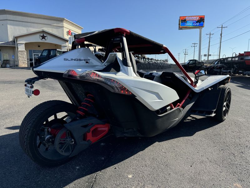 2016 Polaris SLINGSHOT SL LE WHITE PEARLImage 4