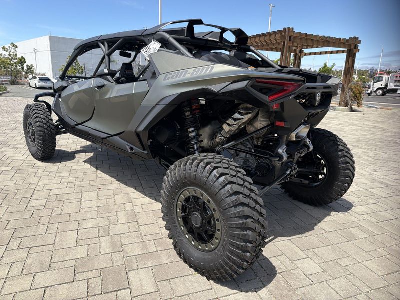 New 2026 Can-Am MAVERICK R MAX X RC 999T DCT Image 15