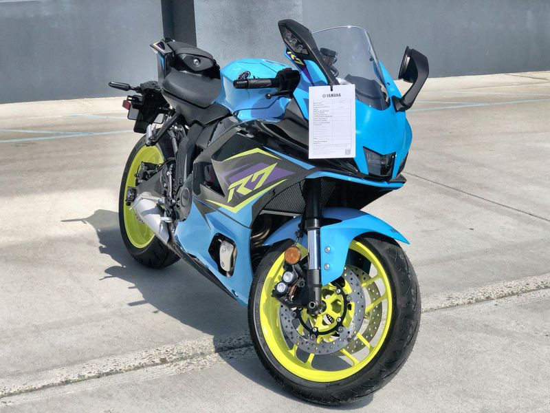 New 2026 Yamaha YZF-R7 Image 11