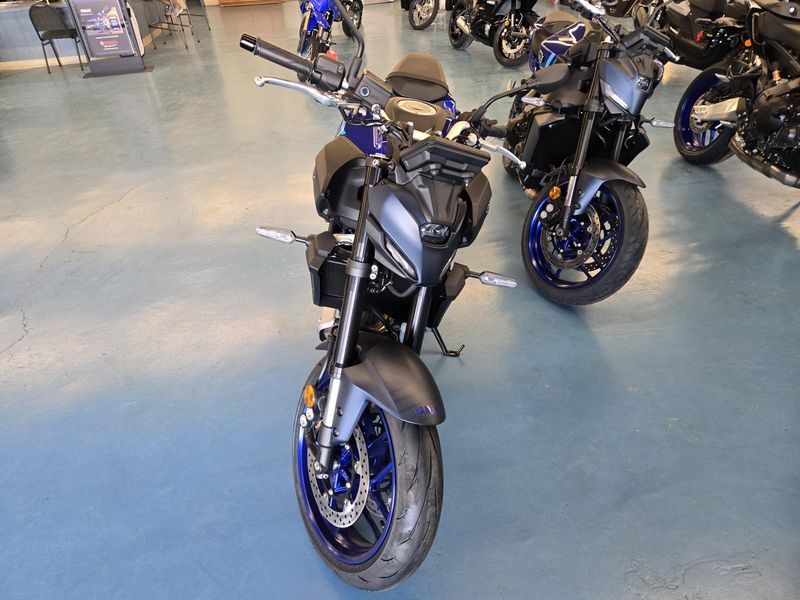 2025 Yamaha MT07 TEAM BLUE Image 6