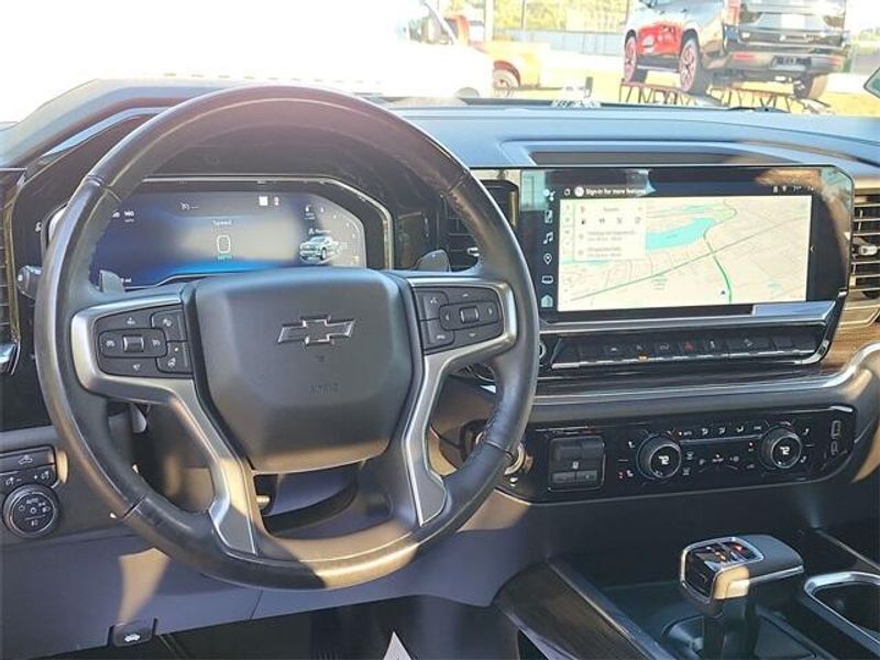 Used 2023 Chevrolet Silverado 1500 RSTImage 22