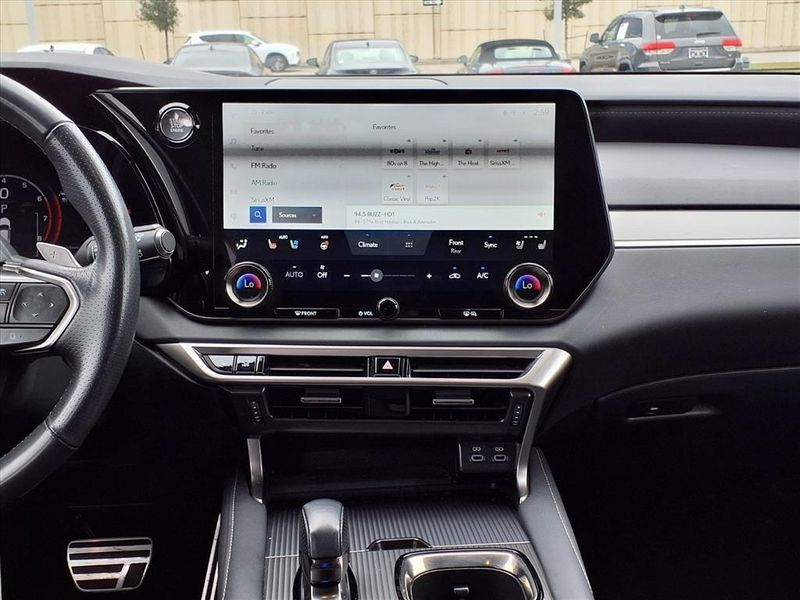 Used 2023 Lexus RX 350 F Sport HandlingImage 15