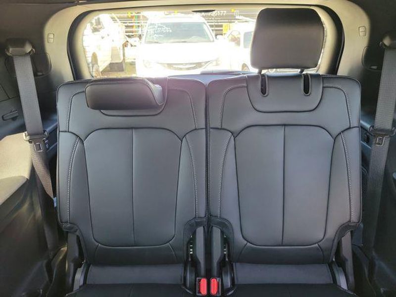 New 2026 Jeep Grand Cherokee L Limited 4x2