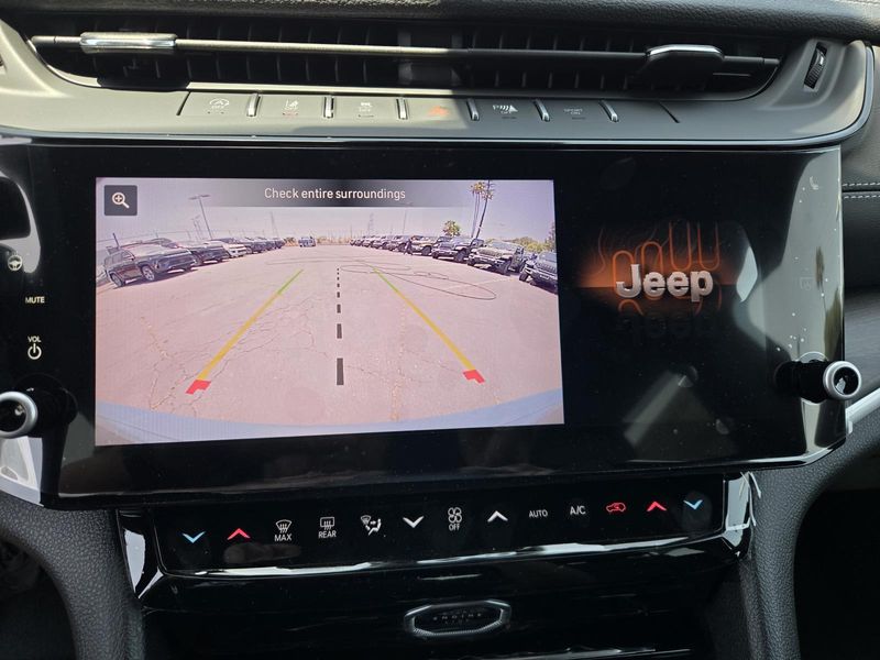 New 2026 Jeep Grand Cherokee Limited 4x2