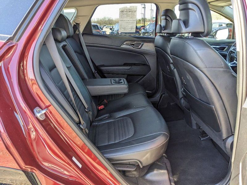 Used 2023 Kia Sportage SX-PrestigeImage 14