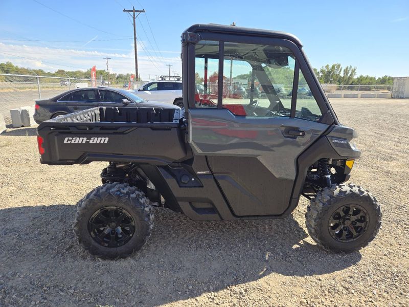 New 2027 Can-Am DEFENDER DPS CAB HD9 